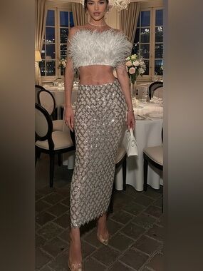 La Vie en Rose Luxury Two piece Set Feather Top & Sequin Embellished Midi Skirt